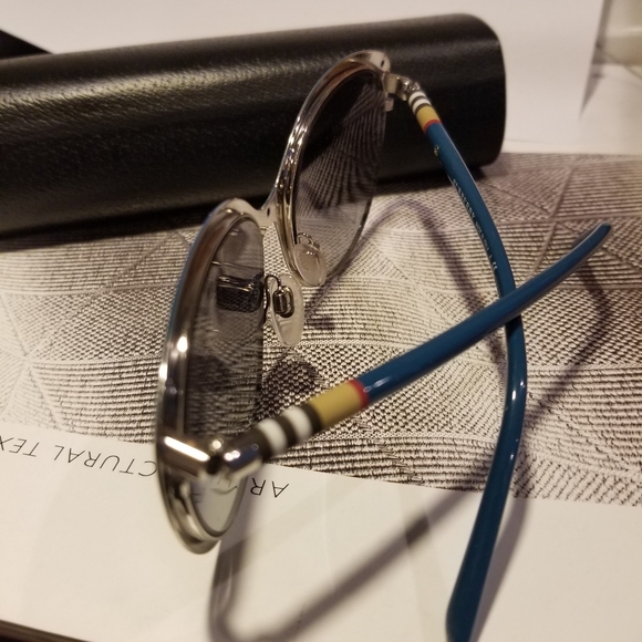 Burberry Turquoise Sunglasses - Picture 8 of 9